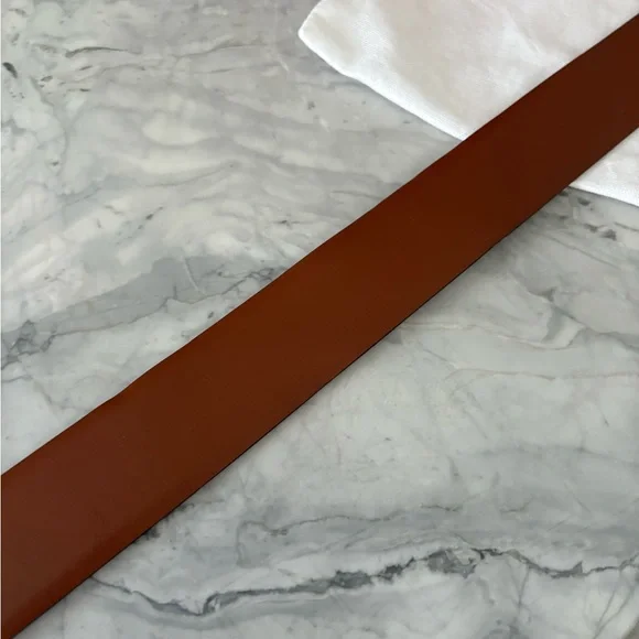 Valentino Tan/white Leather Belt with Gold hammered Logo Buckle - Picture 6 of 11